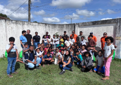 Suzano celebra o Dia da Árvore com educação ambiental e plantio de ipês amarelos na Bahia e no Espírito Santo