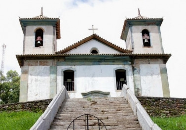 Acordo garante restauração integral da igreja de Nossa Senhora da Conceição em Camargos