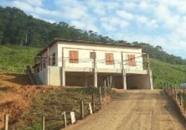 Famílias atingidas da zona rural de Mariana e Barra Longa têm suas casas reconstruídas
