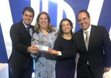 Fibria é eleita, pelo quinto ano consecutivo, a melhor empresa do setor de Papel e Celulose pelo Anuário As Melhores da Dinheiro