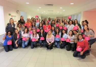 Grupo Simec reúne empregadas para falar  sobre prevenção ao câncer de mama
