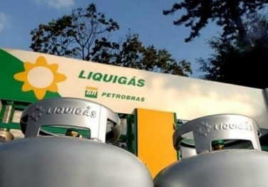 Petrobras recebe oferta final para venda da Liquigás