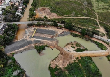 Renova inicia construção de ensecadeira no Rio Pequeno, em Linhares