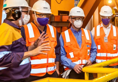 Samarco recebe visita do Sindfer