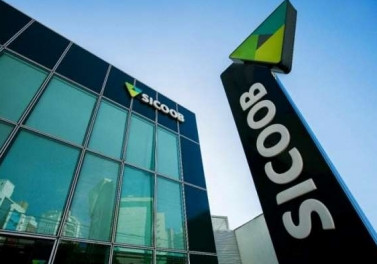 Sicoob anuncia isenção de tarifas nas transações Pix até para público PJ