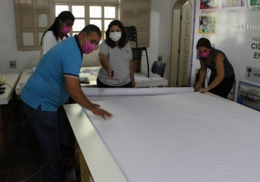 Suzano adquire 80 mil máscaras e ajuda a fortalecer costureiras e artesãos locais no Espírito Santo