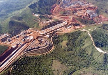 Vale muda gestão de minas e corta custos