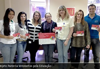 Concurso Tempos de Escola premia alunas de Aracruz