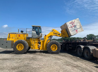 Portocel começa a receber rochas ornamentais