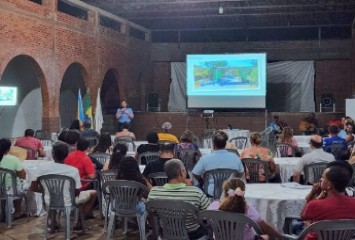 Samarco entrega Plano Municipal de Turismo a Santa Cruz do Escalvado