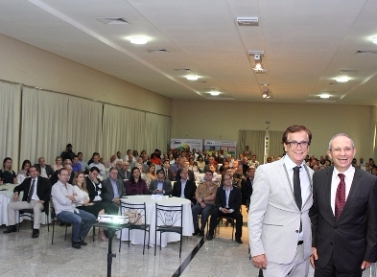 Aeroporto de Vitória estará concluído em setembro de 2017, anuncia Hartung