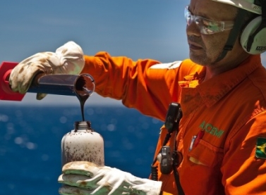 Divulgamos oportunidades de parcerias em refino e logística