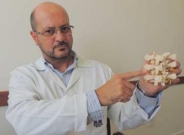 Os melhores exercícios para quem tem problema na coluna