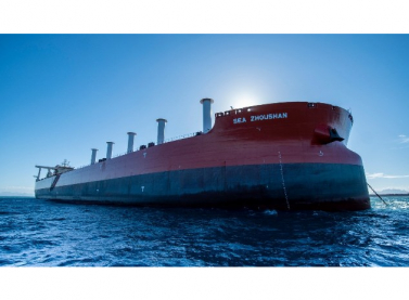 Porto de Tubarão (ES) recebe primeiro navio mineraleiro do mundo com velas rotativas