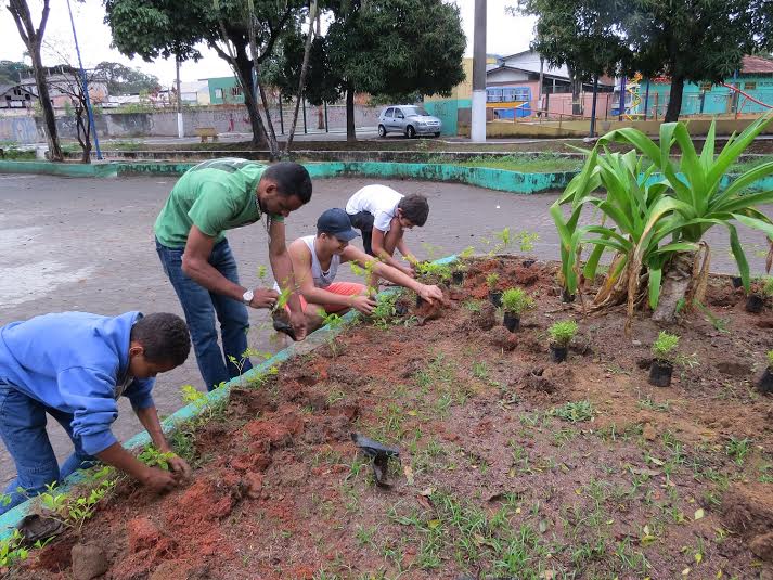 ArcelorMittal Cariacica realiza ação de educação ambiental em Jardim América