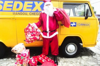 Empregados da ArcelorMittal Tubarão adotam cartas do “Papai Noel dos Correios”