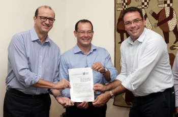 Estímulo à silvicultura: Fibria vai doar 4 milhões de mudas de eucalipto ao Governo do Espírito Santo