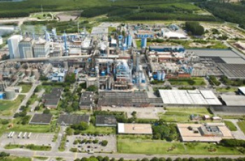 Fibria mobiliza 1.750 trabalhadores em manutenção de fábrica