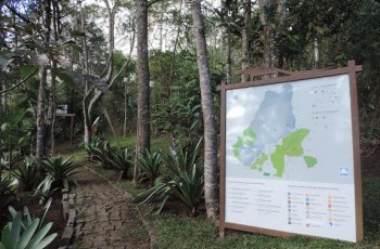 Trilhas no Parque da Pedra Azul ganham nova sinalização