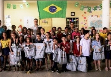 ‘Água é da sua conta’: alunos de Aracruz economizam água e comemoram no cinema