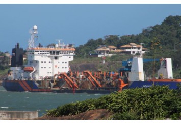 Finalizada dragagem de manutenção do canal de Vitória