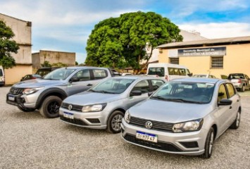 Linhares recebe veículos para fortalecer serviços de Assistência Social