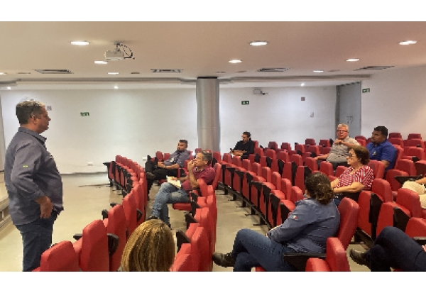 Líderes comunitários participam de reunião na Simec Cariacica nesta quinta-feira