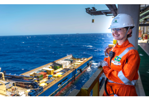 Petrobras instalará 11 novas plataformas no pré-sal até 2027
