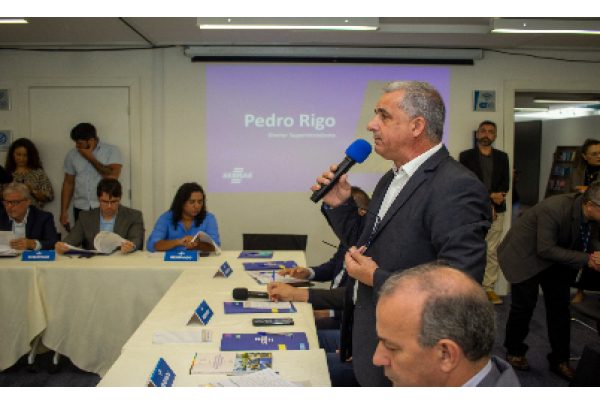 Sebrae/ES reúne setor produtivo e parlamentares capixabas para discutir propostas para as micro e pequenas empresas