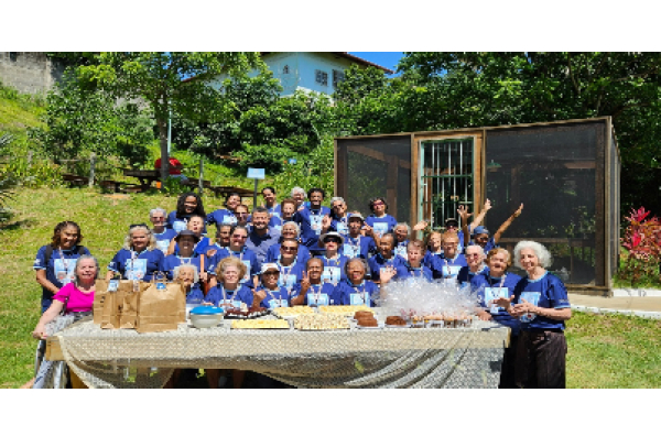 Idosos do Projeto Digna Idade participam de confraternização de final de ano