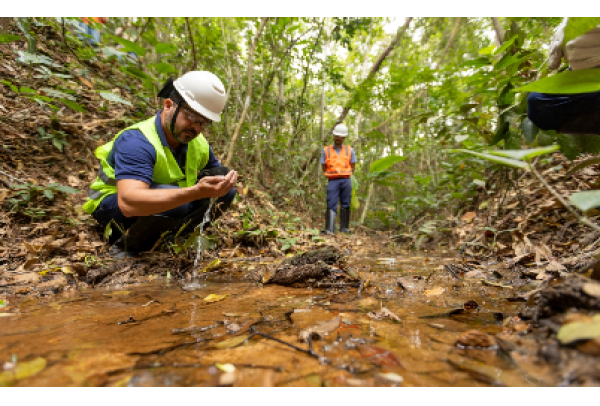 Proteção de nascentes pela Samarco reforça cuidado com a água em Minas e no Espírito Santo