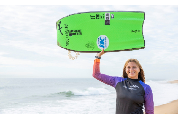 Bianca Simões disputa primeira etapa do Circuito Brasileiro Profissional de Bodyboarding no Ceará