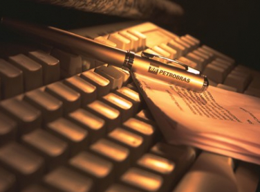 Petrobras e Gerdau assinam contrato para fornecimento de gás natural