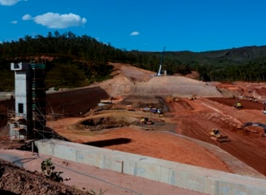 Dique S4 completa o sistema principal de contenção de rejeitos