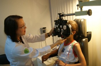 Estudantes de Cariacica recebem óculos gratuitamente na próxima terça-feira, 02 de setembro