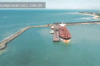 Executivos de Rotterdam visitam Porto de Ubu